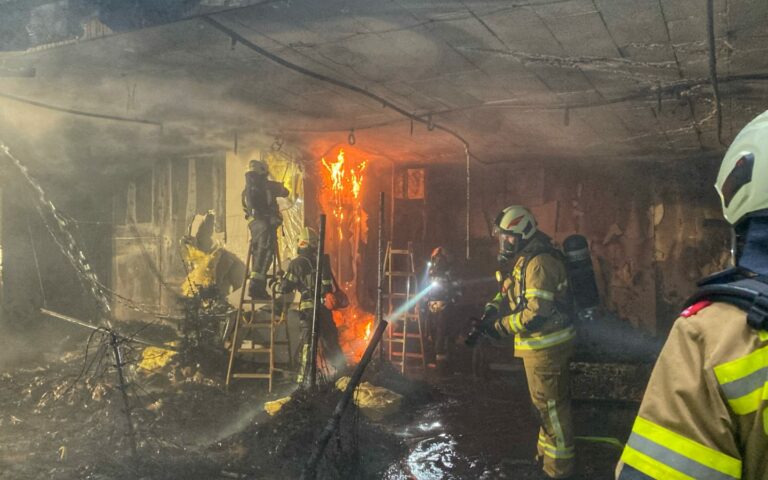 Brandeinsatz der Feuerwehr im Airportcenter