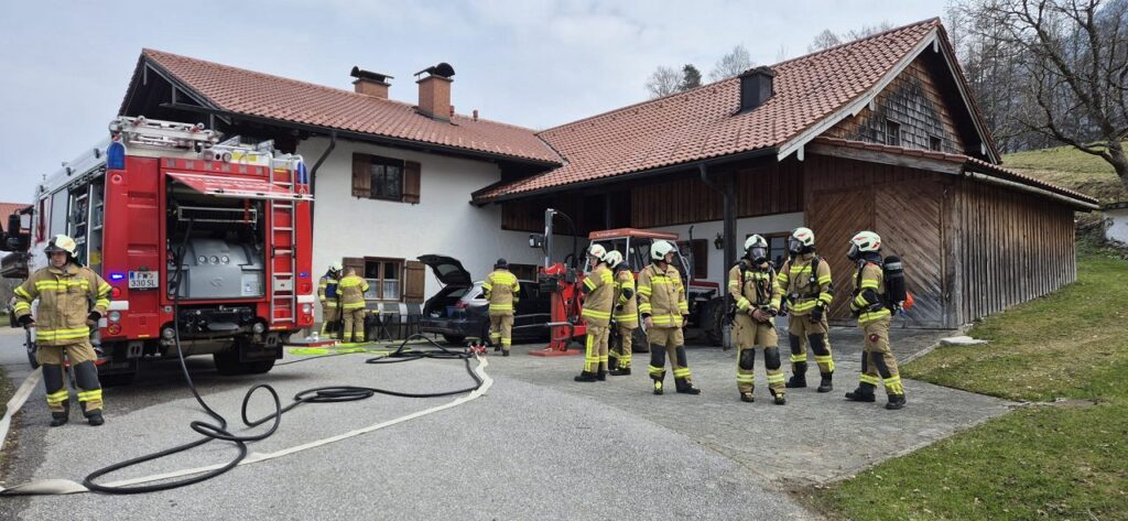 E15-2026 / Freitag, 21.03. / 11.30 - 13.30 Uhr / Zimmerbrand (...)